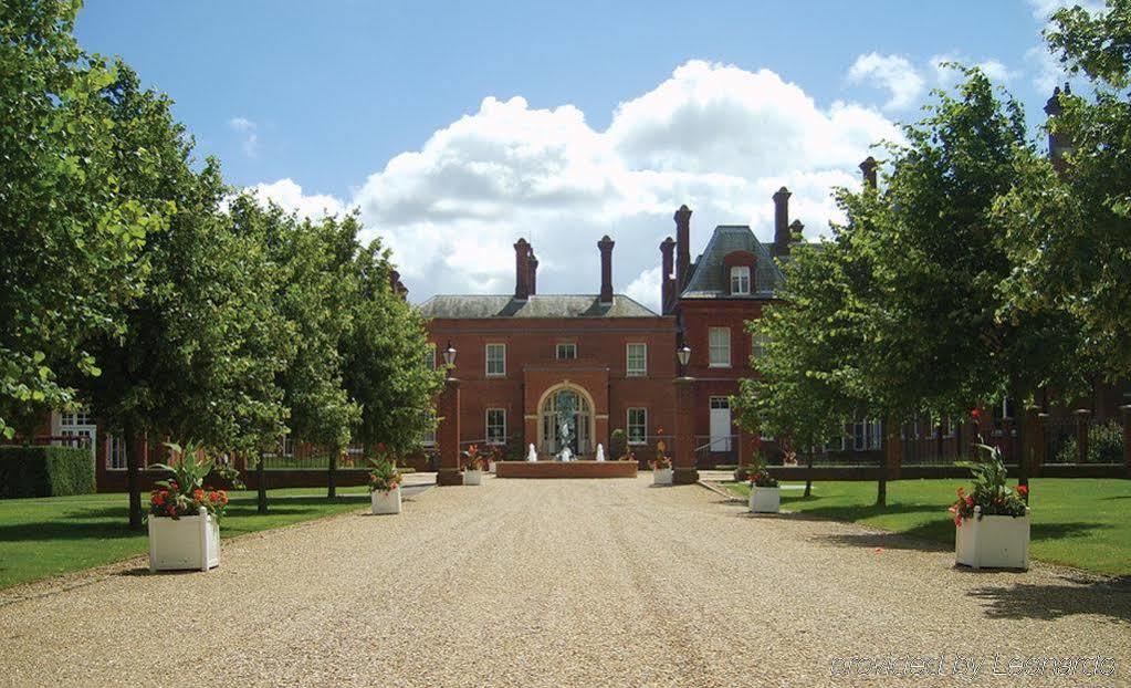 Champneys Tring Hotel Buitenkant foto